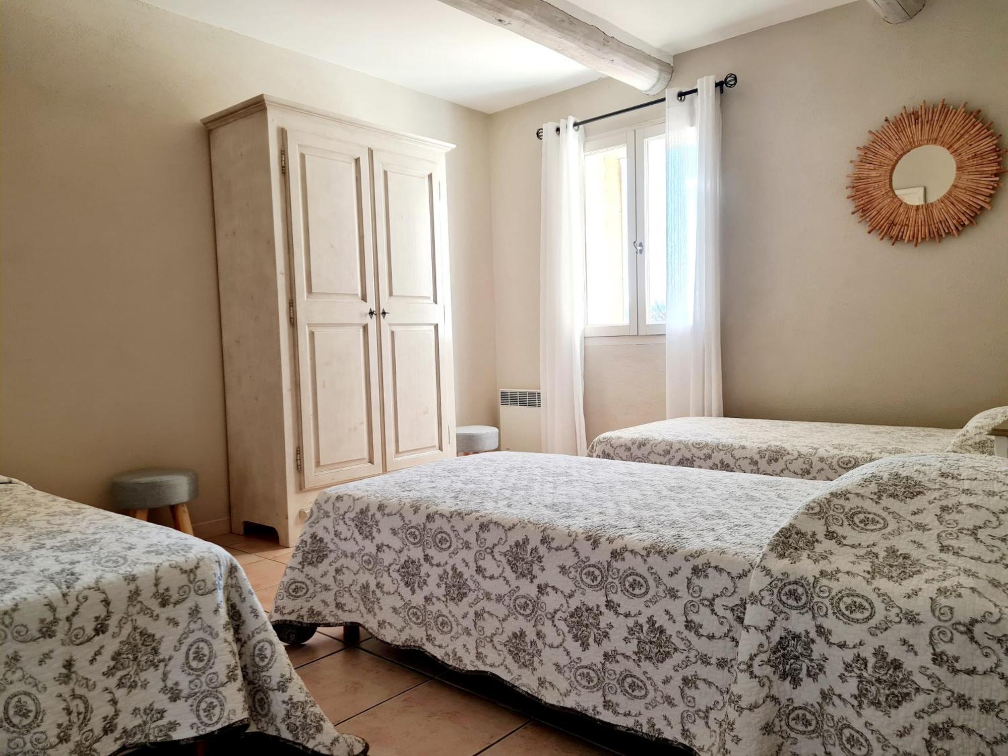 Mas Des Oliviers Villa Gordes Oda fotoğraf